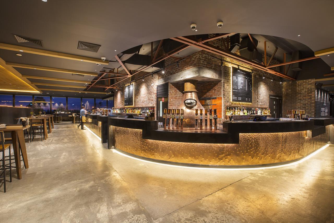 Nightcap At The Cheeky Squire Frankston Exterior foto