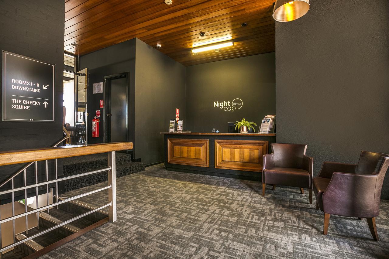 Nightcap At The Cheeky Squire Frankston Exterior foto